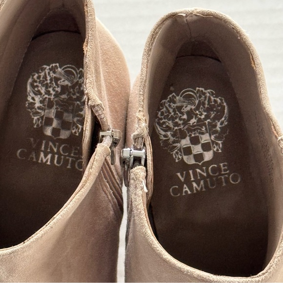 Vince Camuto VP Isanna Boots - Picture 14 of 15